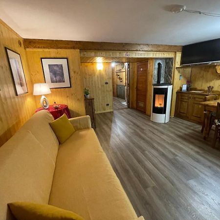 Chalet I Folletti Apartment อับบาเดียซานซัลวาตอเร ภายนอก รูปภาพ