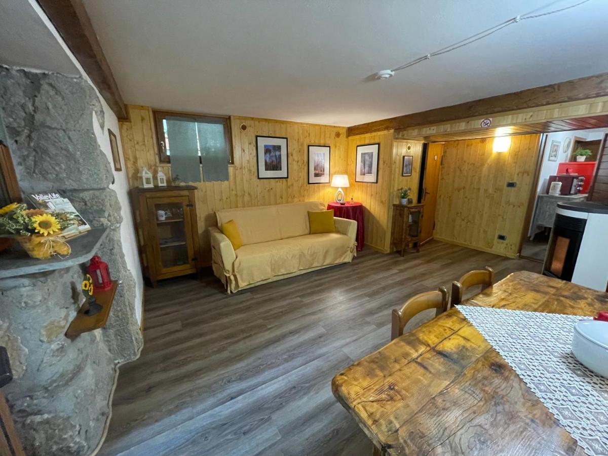 Chalet I Folletti Apartment อับบาเดียซานซัลวาตอเร ภายนอก รูปภาพ
