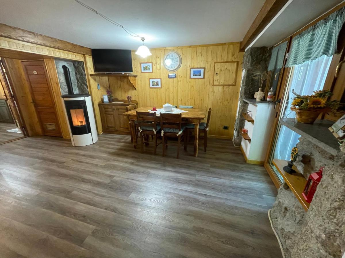Chalet I Folletti Apartment อับบาเดียซานซัลวาตอเร ภายนอก รูปภาพ