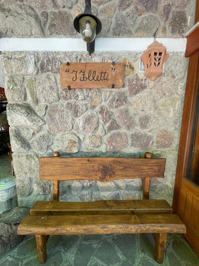 Chalet I Folletti Apartment อับบาเดียซานซัลวาตอเร ภายนอก รูปภาพ