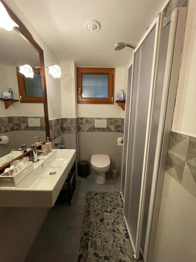 Chalet I Folletti Apartment อับบาเดียซานซัลวาตอเร ภายนอก รูปภาพ