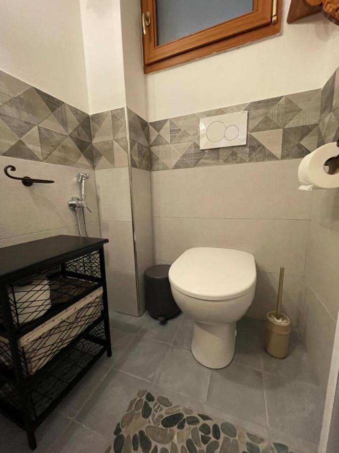 Chalet I Folletti Apartment อับบาเดียซานซัลวาตอเร ภายนอก รูปภาพ